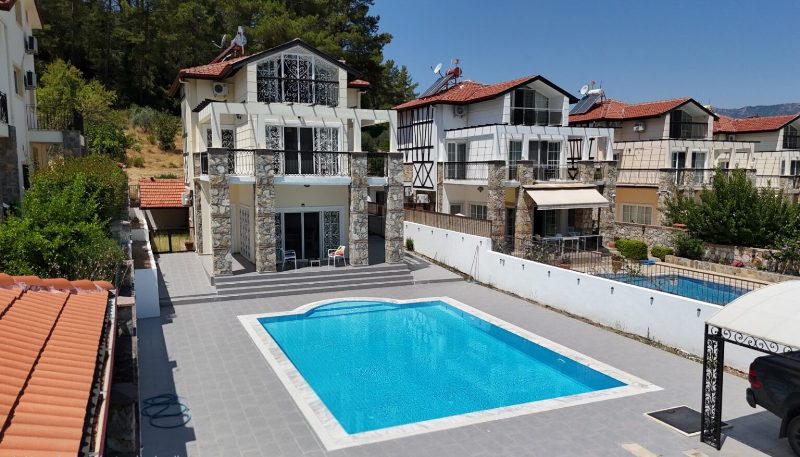 Uzumlu Villa; Chick 3 Bedroom for Sale in Yesiluzumlu Fethiye