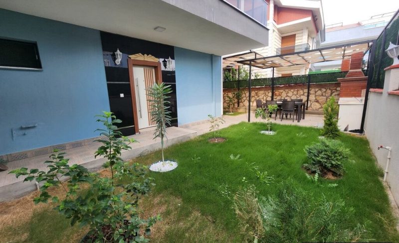 Furnished 4 Bedroom House with Pool for Sale in Altinkum Didim