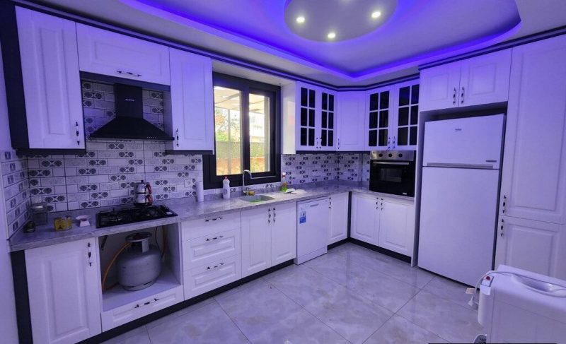 Furnished 4 Bedroom House with Pool for Sale in Altinkum Didim