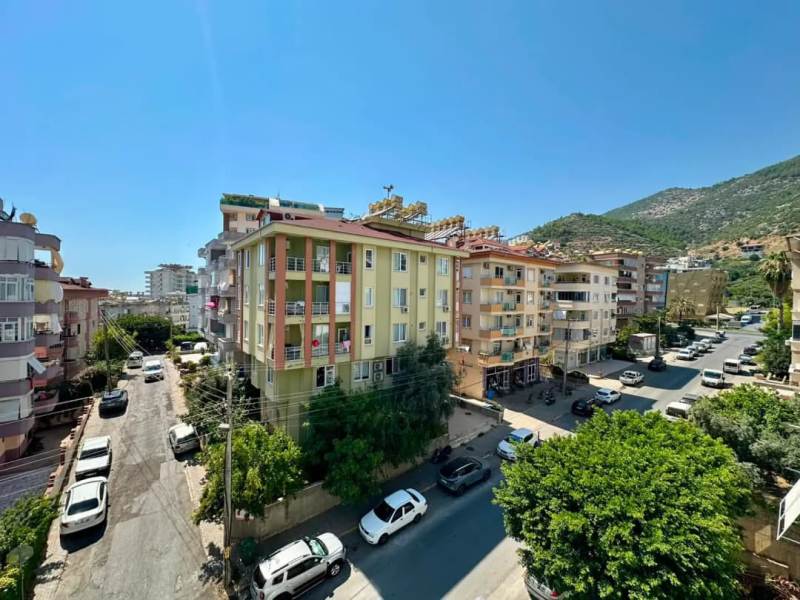 Bright 2 Bedroom Flat for Sale in Kizlarpinari Alanya Turkey