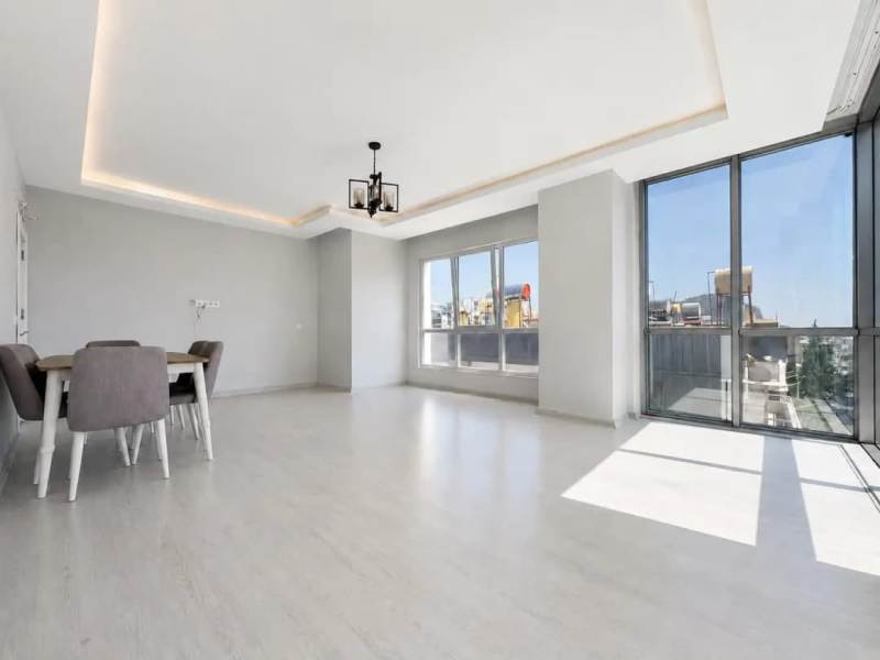 Bright 2 Bedroom Flat for Sale in Kizlarpinari Alanya Turkey