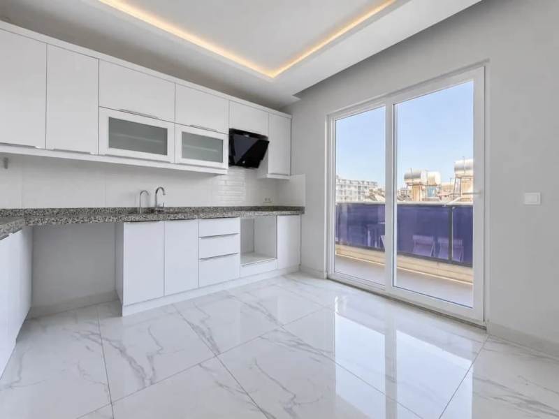 Bright 2 Bedroom Flat for Sale in Kizlarpinari Alanya Turkey