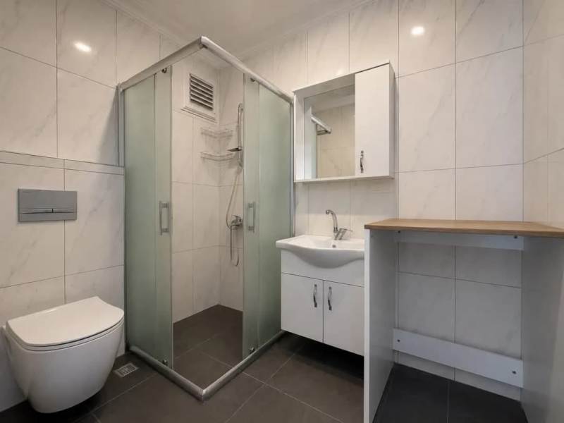 Bright 2 Bedroom Flat for Sale in Kizlarpinari Alanya Turkey