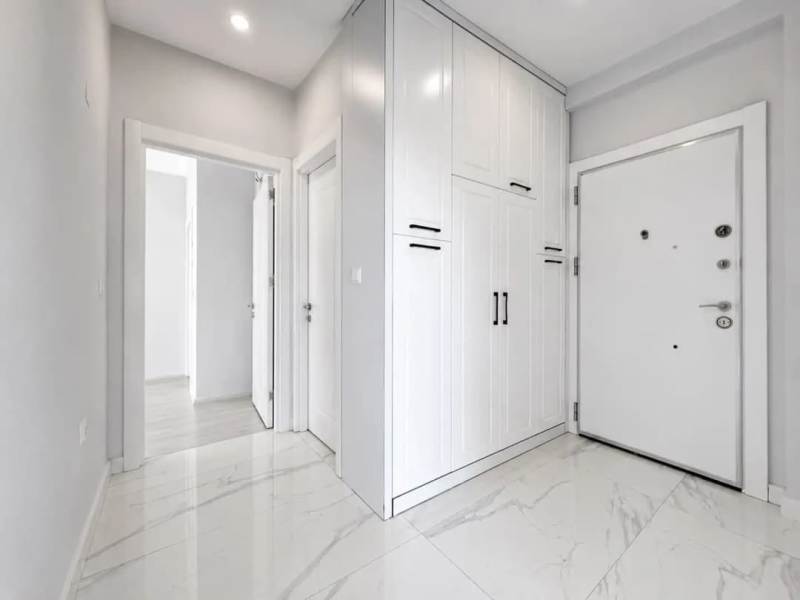Bright 2 Bedroom Flat for Sale in Kizlarpinari Alanya Turkey