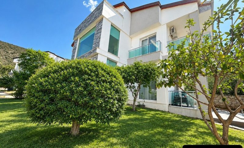 Fully Furnished 3 Bedroom Detached Villa with Pool for Sale in Akbuk Didim