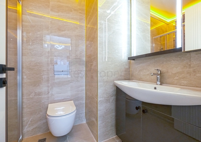 Furnished 2 Bedroom Flat for Long Term Rent in Mahmutlar Alanya Turkey