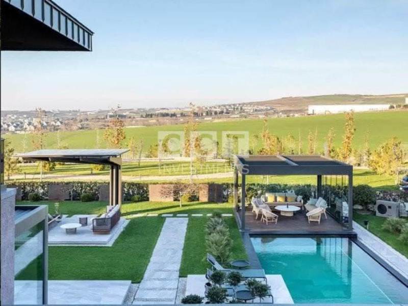 Key-Ready Villas for Sale in Buyukcekmece Istanbul; Yesilyaka