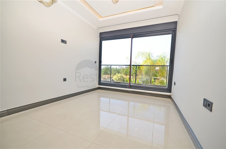 Property in Alanya Centre; 2 Bedroom Modern Flat for Sale