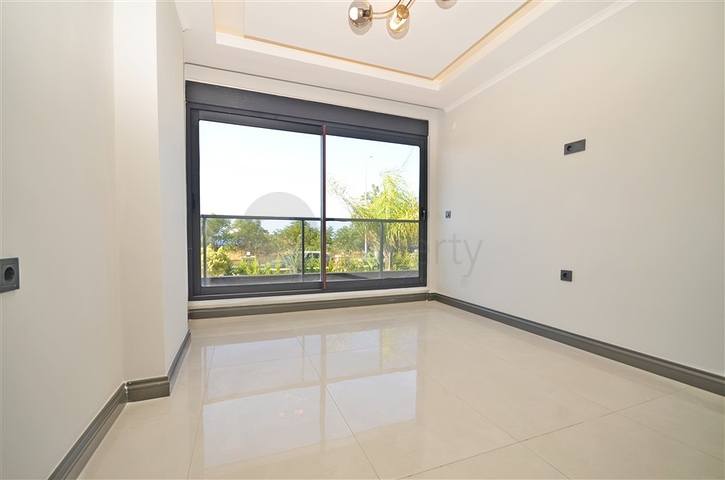 Property in Alanya Centre; 2 Bedroom Modern Flat for Sale
