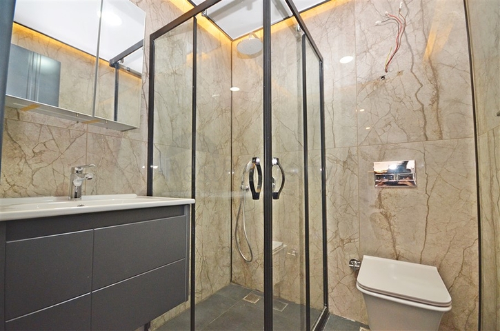 Property in Alanya Centre; 2 Bedroom Modern Flat for Sale