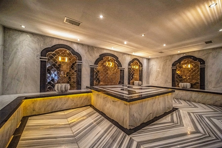 Property in Alanya Centre; 2 Bedroom Modern Flat for Sale