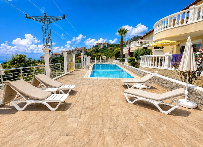Sea View 3 Bedroom Villa for Sale in Tepe Alanya