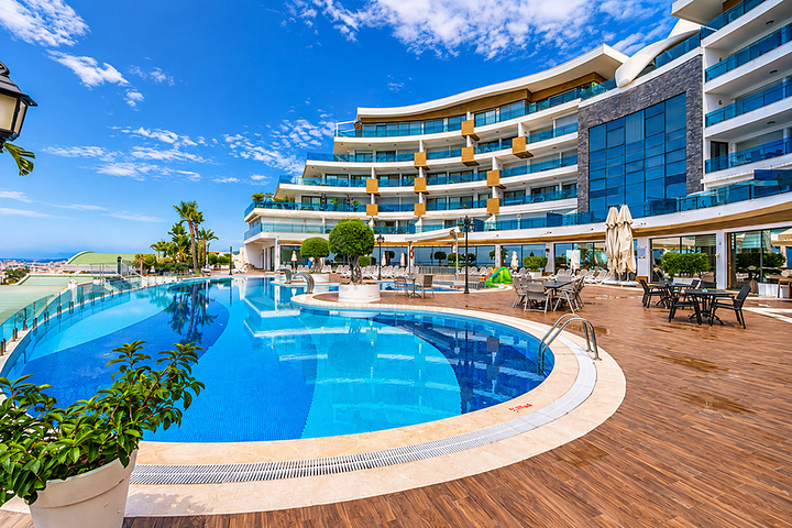 Sea View Luxury Property in a Modern Complex in Konakli Alanya