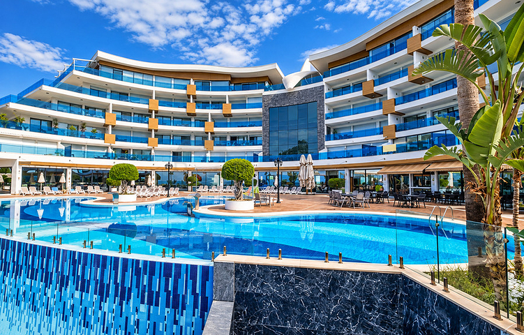 Sea View Luxury Property in a Modern Complex in Konakli Alanya