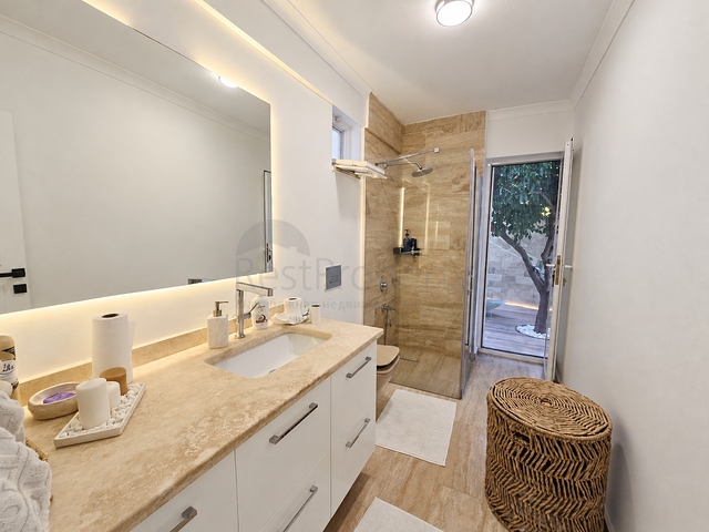 Sea View Resale Villa with 3 Bedroom for Sale in Alanya Tepe