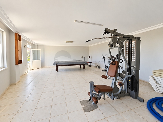 Sea View Resale Villa with 3 Bedroom for Sale in Alanya Tepe