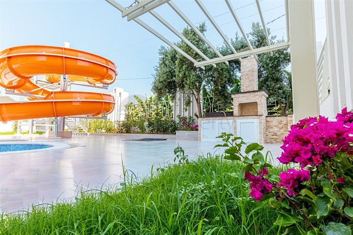 Spacious 1+1 Apartment for Sale in Mahmutlar Alanya