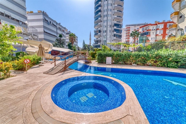 Spacious 2 Bedroom Property Apartment in Alanya Turkey